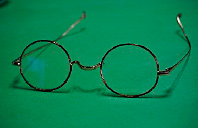 鯖江のめがね職人が作った眼鏡フレーム